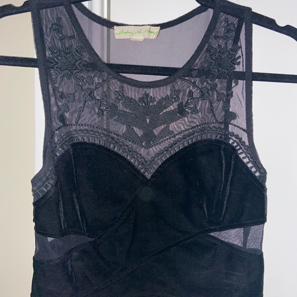Black, velvet crop top with Mesh